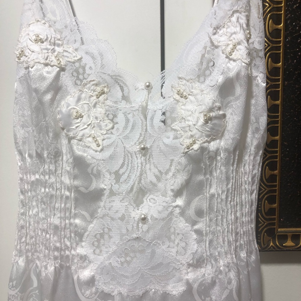 LADY NIGHT GOWN